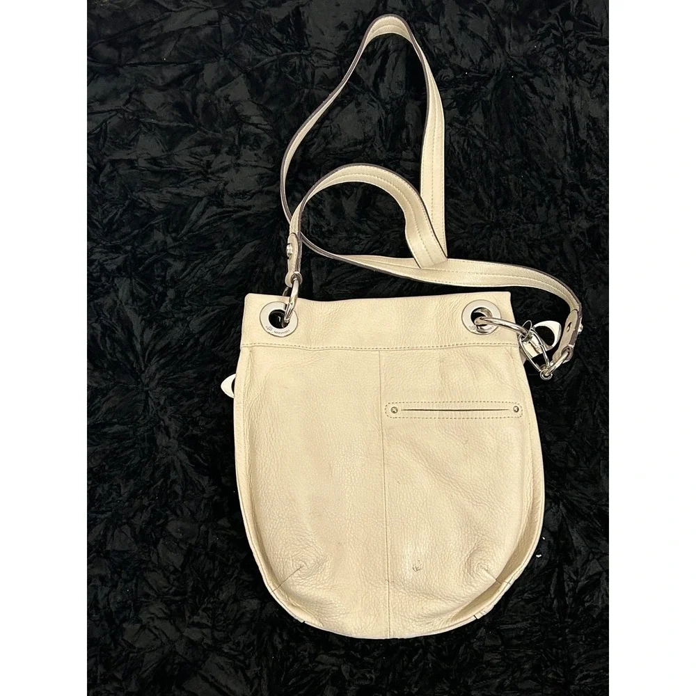 B Makowsky Beige Chartreuse Leather Crossbody Bag Silver Buckle and Keychain